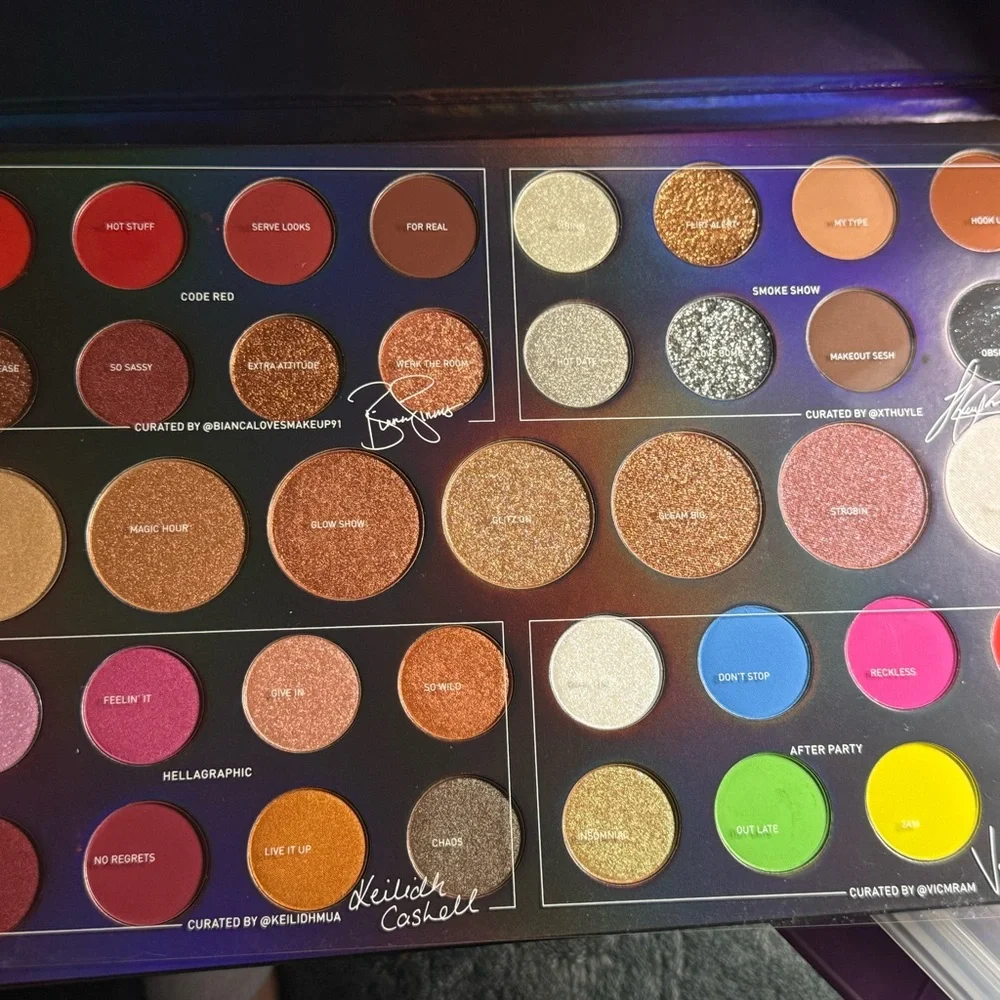 Morphe 39L Hit The Lights Palette - Multicolor Spectacle - Picture 1 of 4